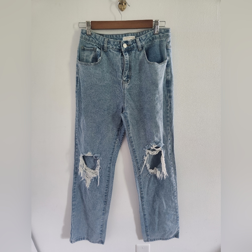 Cloud Ten Distressed Jeans Size Medium